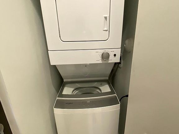 4th image of 710 E 9th St Floor 222