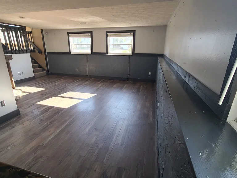 9820 Aylesworth Ln — Photo 39