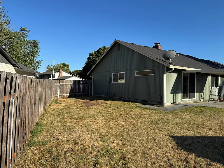 10308 NW 20th Ave — Photo 4