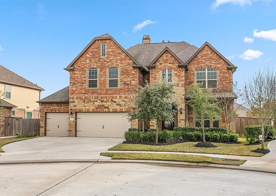 1st image of 18506 Hardy Trace Dr