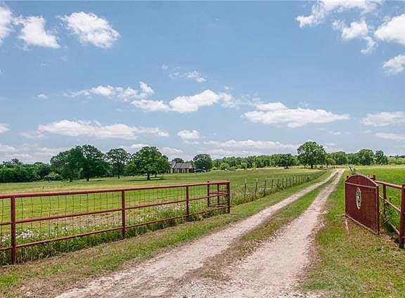 2nd image of 164 Hill County Road 1413 W