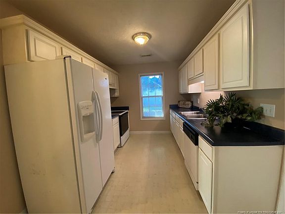 3rd image of 120 Cypress Dr
