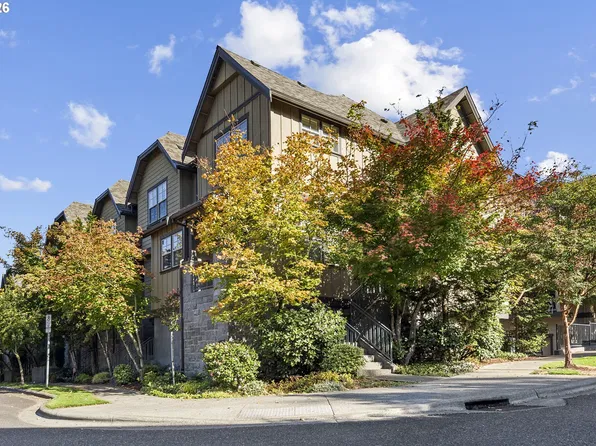 686 SW Rustica Ter, Portland, OR 97225