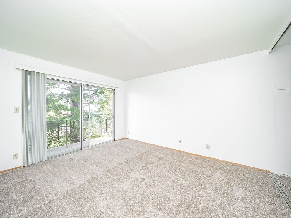 1st image of 541 Chetwood St #301
