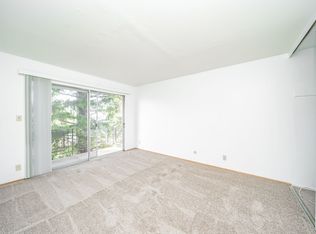 541 Chetwood St #301, Oakland, CA 94610