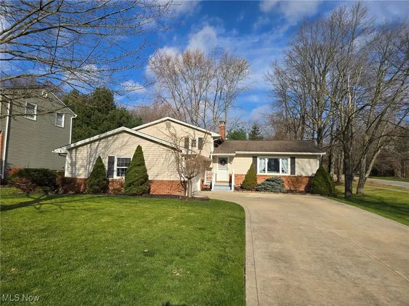 33755 Carriage Park Dr, Solon, OH 44139