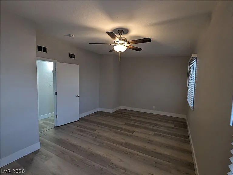 4379 Hilldale Ave — Photo 14