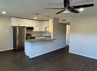 201 S Kansas Ave #B & D, League City, TX 77573