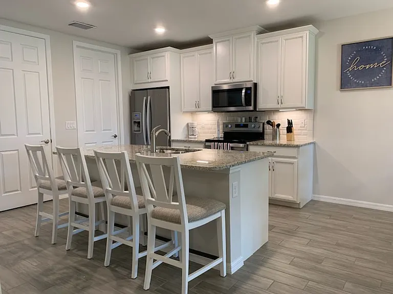 14631 Edgewater Cir — Photo 5