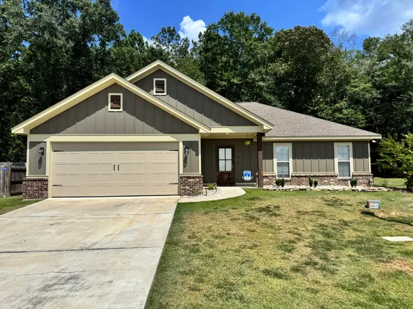 38 E Locust, Sumrall, MS 39482