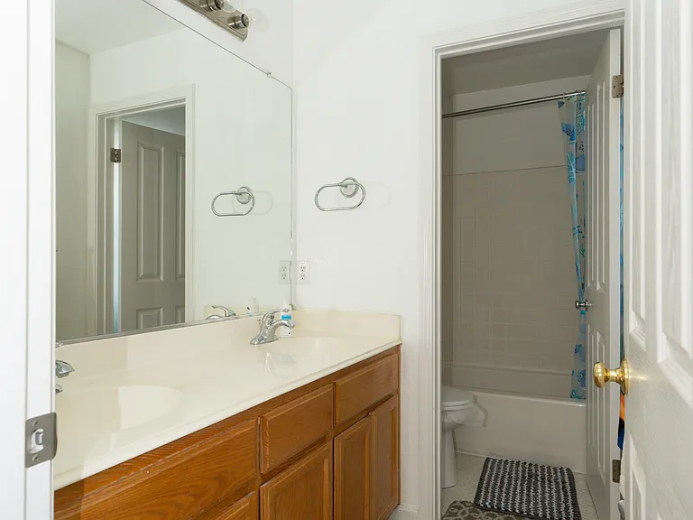 6784 Sunriver Ln — Photo 32