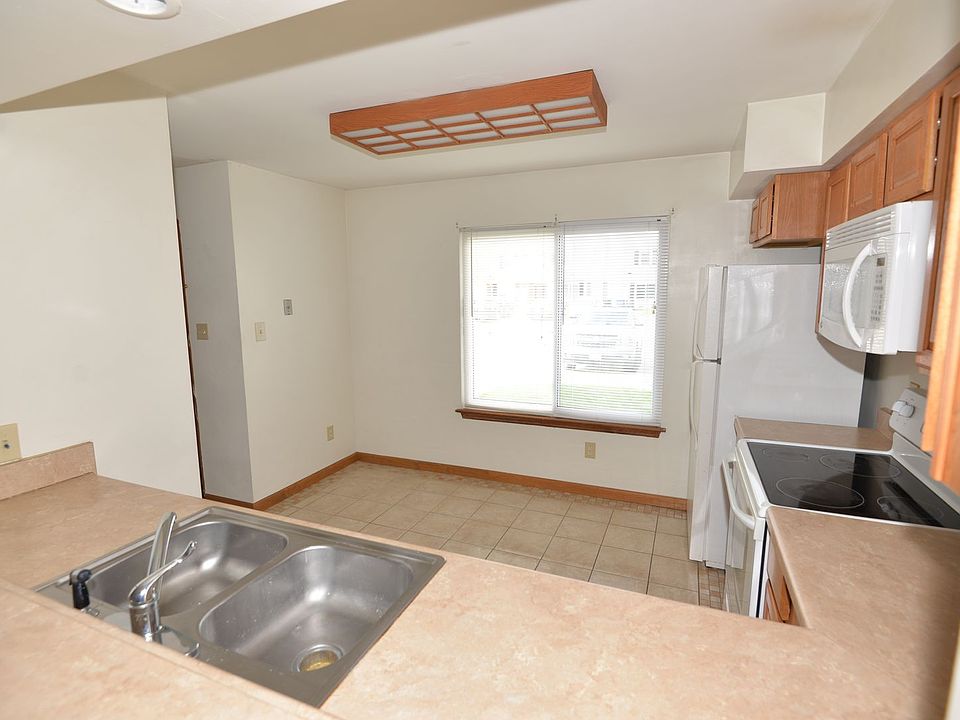 1st image of 3921 Lantana Pl