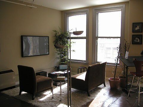 1st image of 215 W 7th St APT 1007