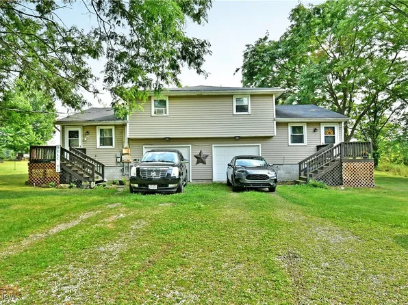 3478 Everett Hull Rd, Cortland, OH 44410