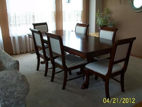 3rd image of 195 Holmes Pl