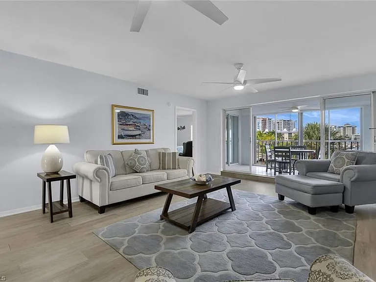 9101 Vanderbilt Dr #203 — Photo 1