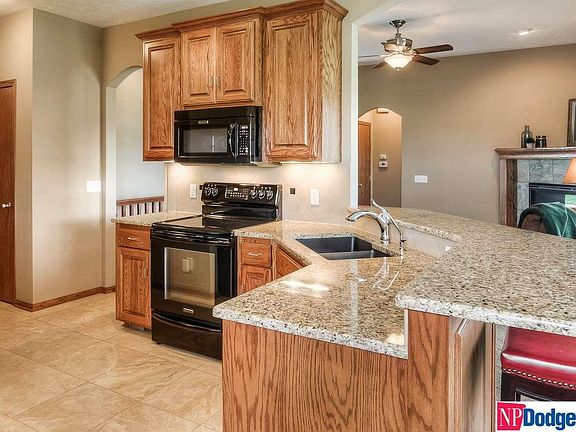 4th image of 103 Itan Dr