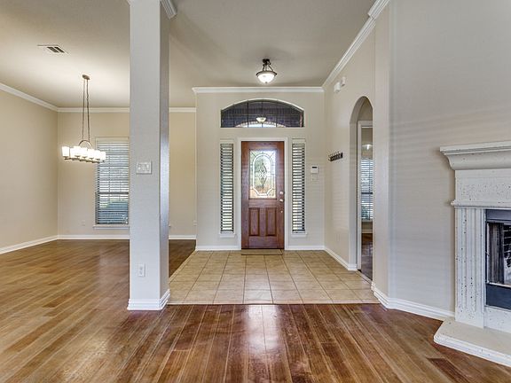 3rd image of 105 Yeary Ln