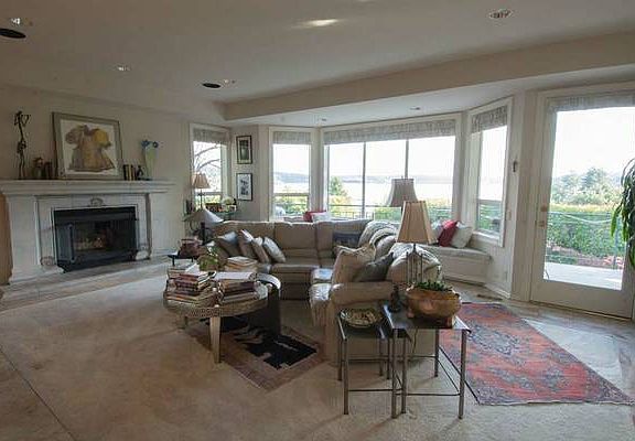 2nd image of 8536 Avalon Dr