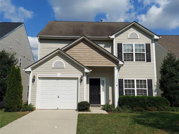 11315 Breezehill Ln, Charlotte, NC 28262