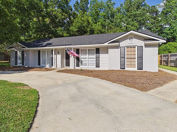 3rd image of 5011 Stone Gate Dr