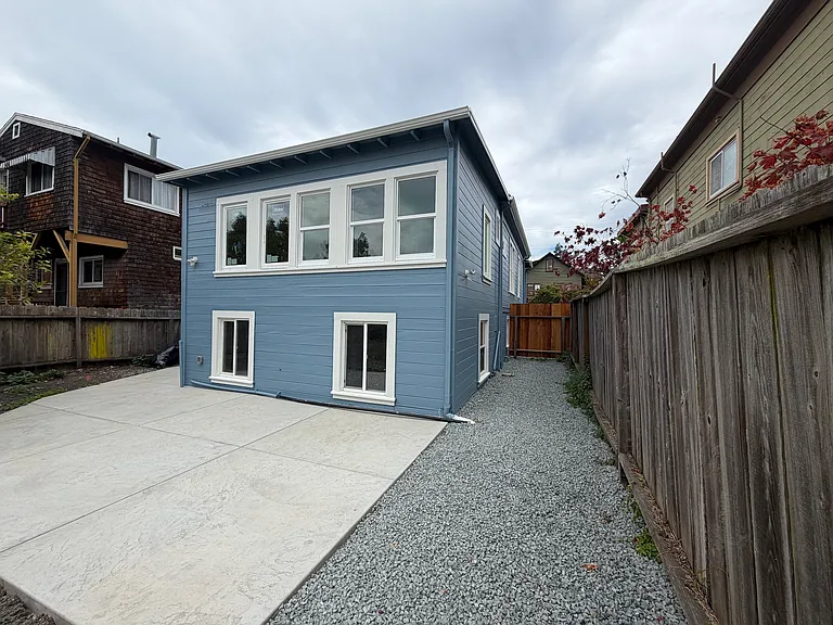 1826 Parker St — Photo 21
