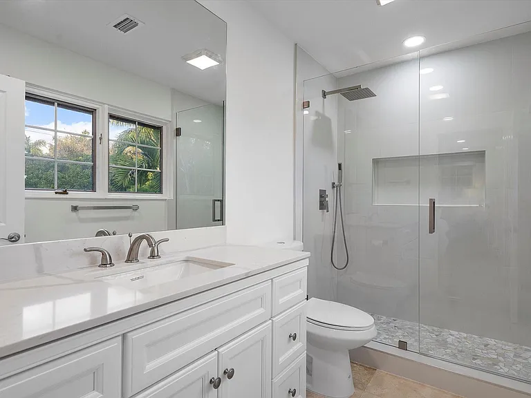 1421 Ponce De Leon Dr — Photo 49