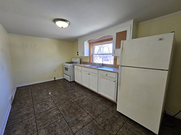 5th image of 4 Meadow St