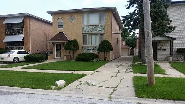 379 Cornell Ave photo 1