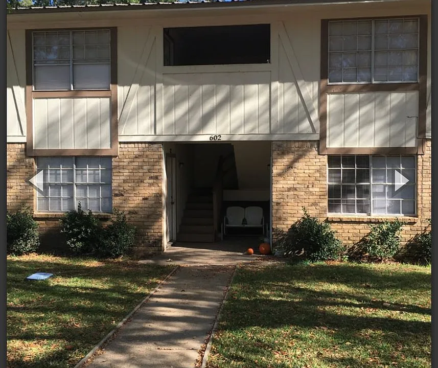 608 N Redbud St #22