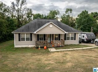 102 Wet Cat Rd, Hayden, AL 35079