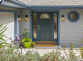 85 Skyway Ln, Oakland, CA 94619