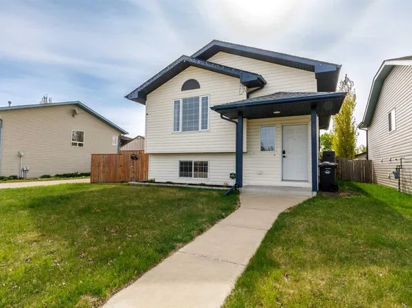 4458 54a Avenue Cres, Innisfail, AB T4G 1Y3