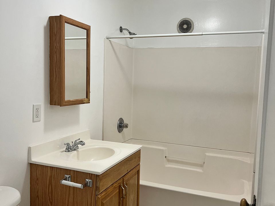 1st image of 1232 Marshall Ave APT 1