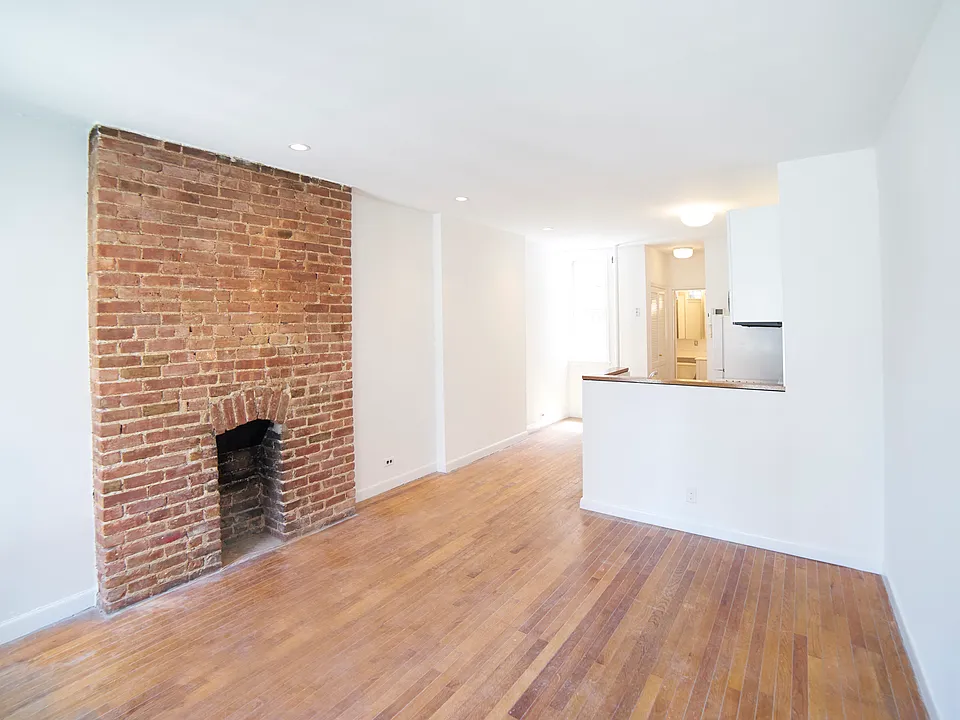 229 E 89th St #5RE