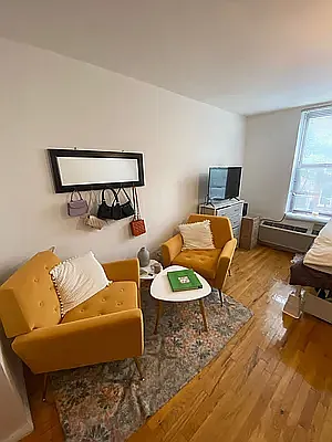 Rented by Point NYC | media 2