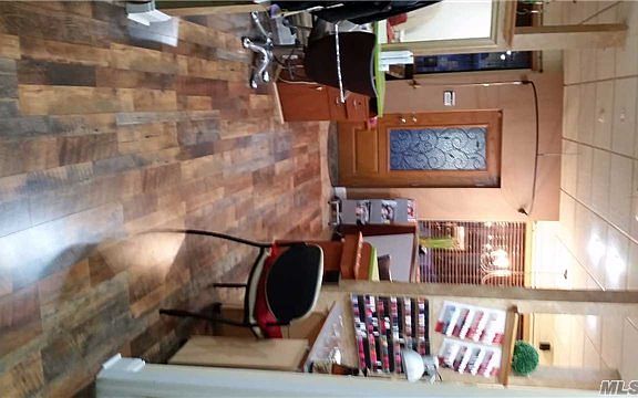 3rd image of 81 Greenpoint Ave