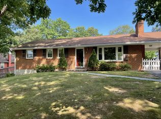 3608 Parkwood Dr, Roanoke, VA 24018