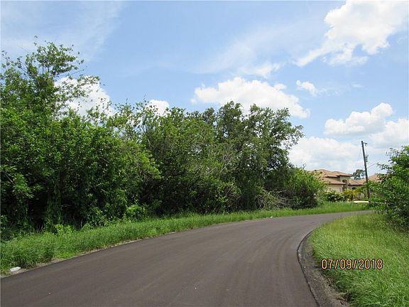 3rd image of 1371 Liggett Cir