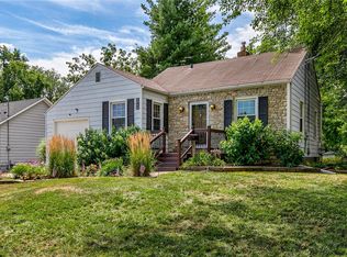 3904 Fagen Dr, Des Moines, IA 50310