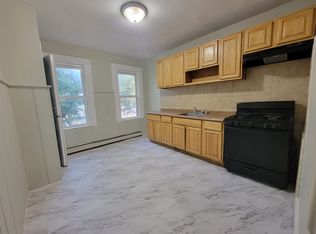 122 N 18th St #2E, East Orange, NJ