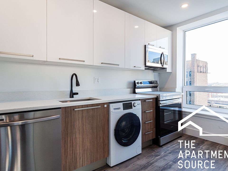 1st image of 941 W Carmen Ave APT 402