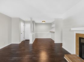 318 Queens Rd