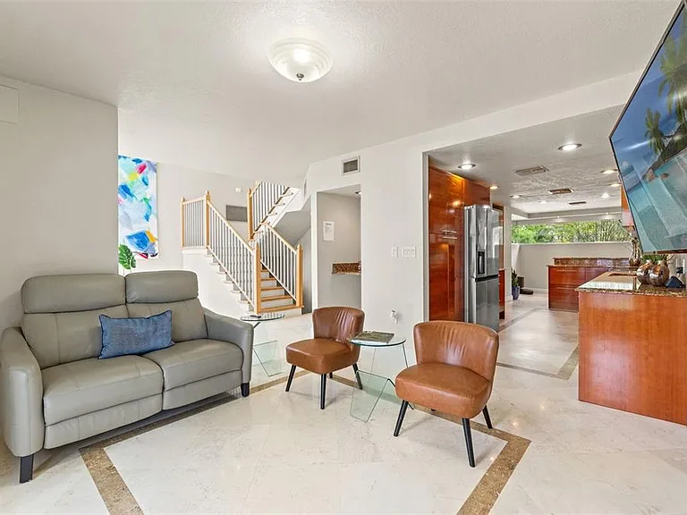 4522 W North B St — Photo 14