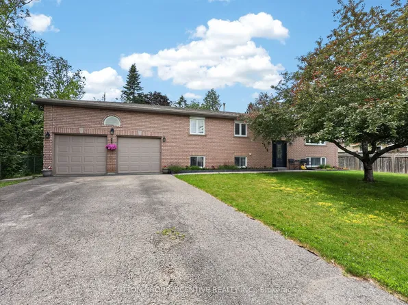 2248 Douglas Ave, Innisfil, ON L9S 2C5