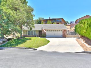 18189 Country Glen Ln, Victorville, CA 92395