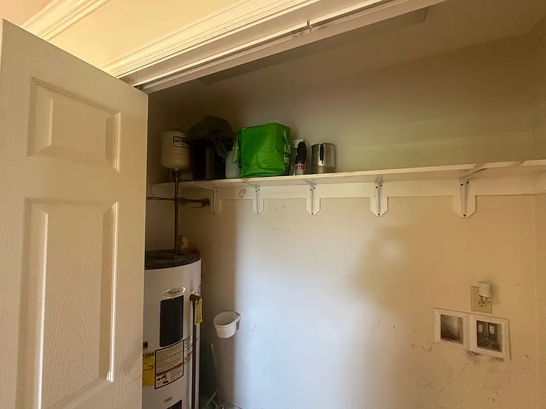 8104 Igou Gap Rd — Photo 15