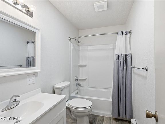 4th image of 21928 Birchwood Loop Rd