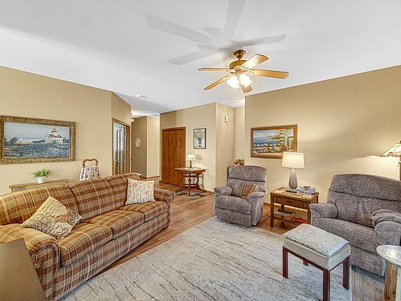 2nd image of 8880 Norris Dr