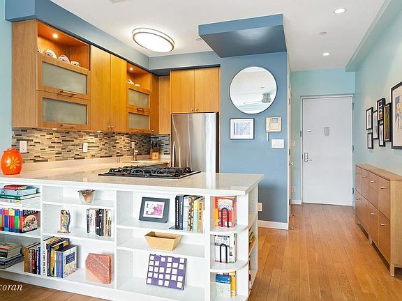 3rd image of 282 21st St APT 3C